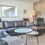 Five-bedroom In