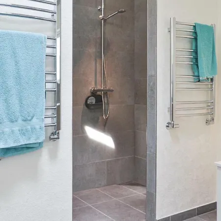 Five-bedroom In Ferienhaus *