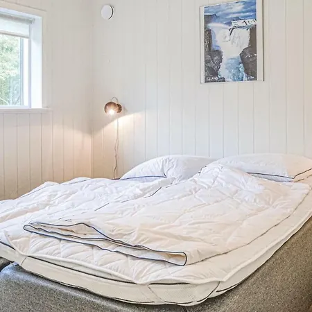 Ferienhaus Five-bedroom In *